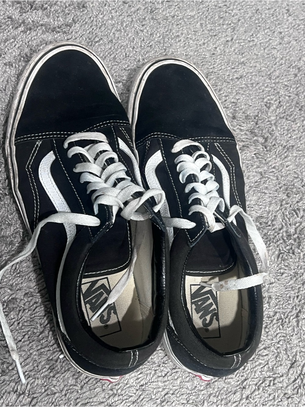 Vans Black and White Old Skool Low-Top Sneakers - Men's